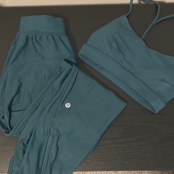 lululemon athletica Pants - lululemon athletica blue flow y bra nulu light support & high rise jogger